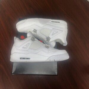 Jordan 4 Retro Mid Pure Money